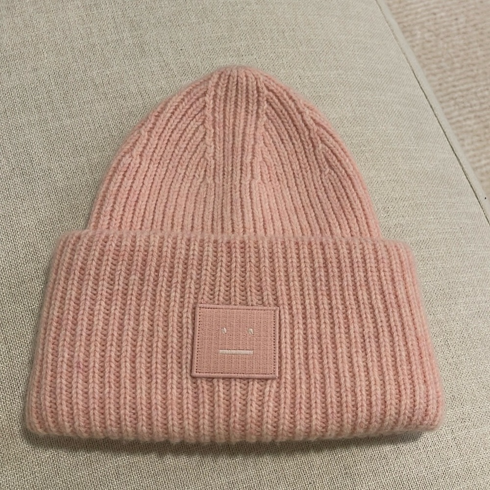 Acne studios 100% wool beanie